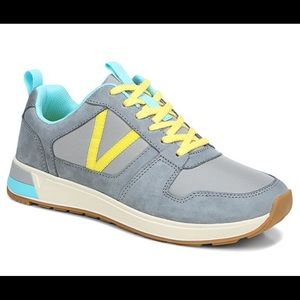 VIONIC SNEAKERS 🙂👍🏻🙂👍🏻